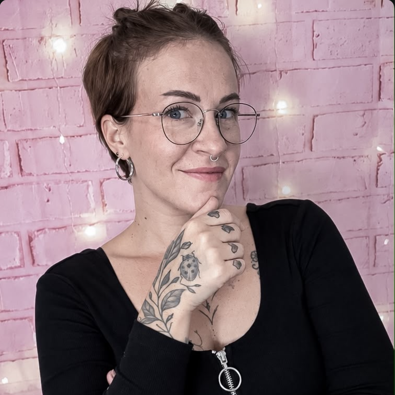 Steffi — Tattoo Artistin